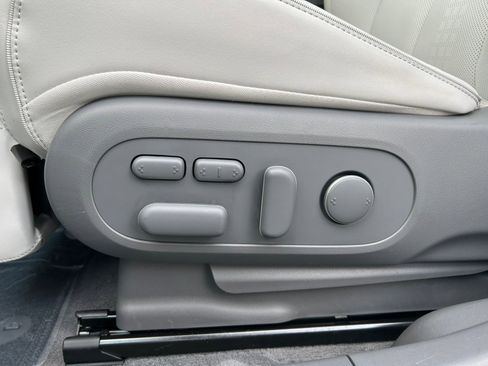 Used 2024 Hyundai Ioniq 5 Limited image 30