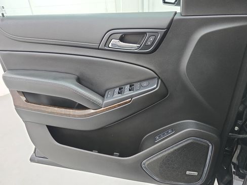 Used 2018 Chevrolet Tahoe LT w/ Luxury Package image 28