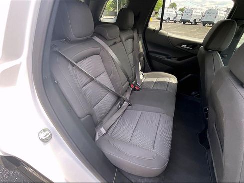 Used 2026 Chevrolet Equinox LT FWD image 23