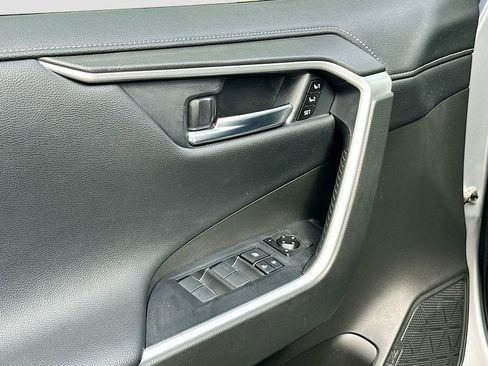 Used 2020 Toyota RAV4 Limited w/ Limited Grade Weather Package image 18