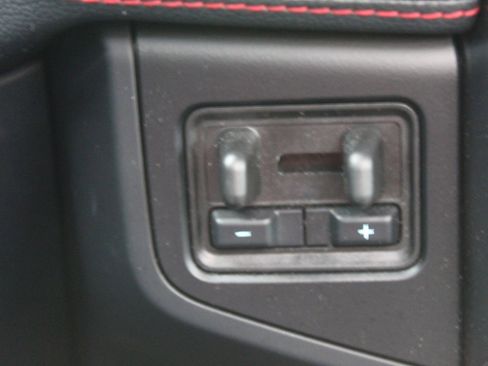 Used 2024 Ford Expedition Limited image 31