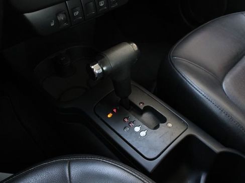 Used 2009 Volkswagen Beetle S image 16