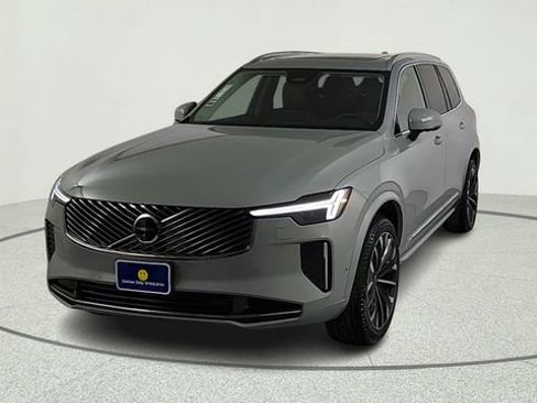 New 2026 Volvo XC90 B6 Plus w/ Protection Package Premier AWD/4WD image 2