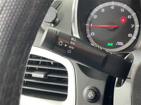 Used 2017 GMC Terrain SLT image 13