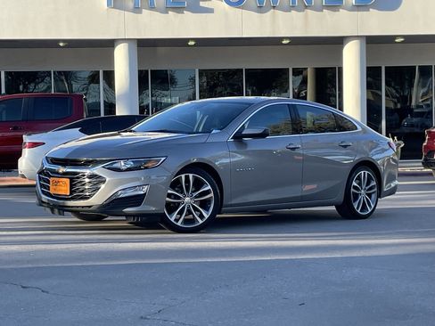 Used 2023 Chevrolet Malibu LT image 1