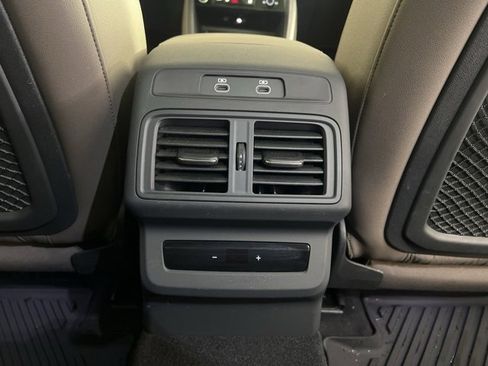 Used 2025 Audi Q5 Premium Plus w/ Premium Plus image 17