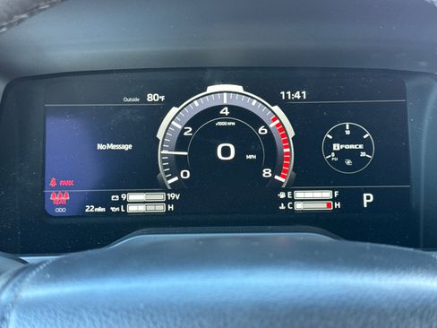 New 2026 Toyota Tundra Limited w/ TRD Off-Road Package image 32