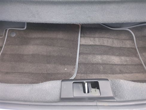 Used 2017 Maserati GranTurismo Convertible image 8