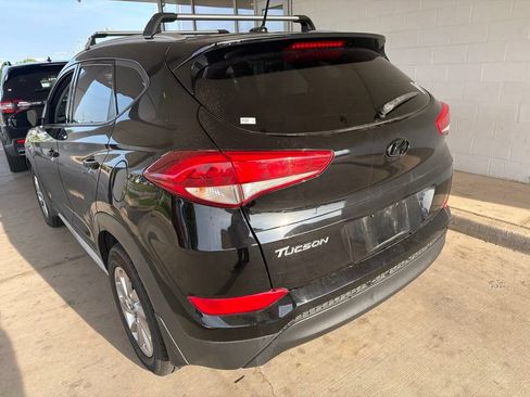 Used 2017 Hyundai Tucson SE w/ SE Popular Package 02 FWD image 6