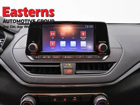 Used 2023 Nissan Altima 2.5 S FWD image 11