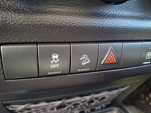 Used 2017 Jeep Wrangler Unlimited Sahara w/ Dual Top Group image 23