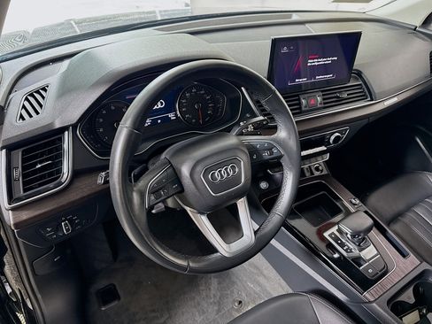 Used 2023 Audi Q5 2.0T Premium w/ Convenience Package AWD/4WD image 12