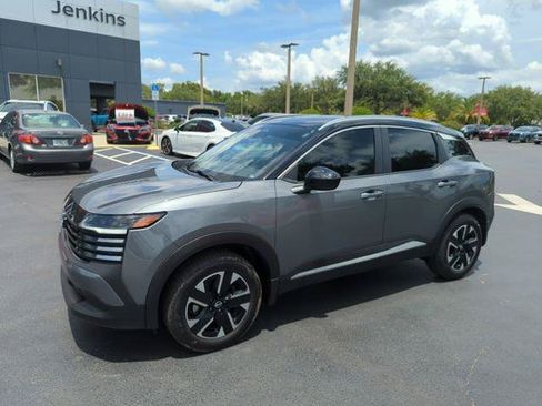 Certified 2025 Nissan Kicks SV w/ SV Premium Package AWD/4WD image 13