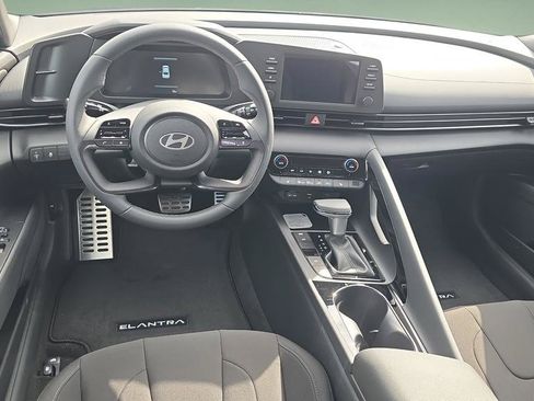 New 2026 Hyundai Elantra SEL Sport Premium FWD image 18