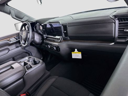 Used 2024 Chevrolet Silverado 1500 LT AWD/4WD image 21