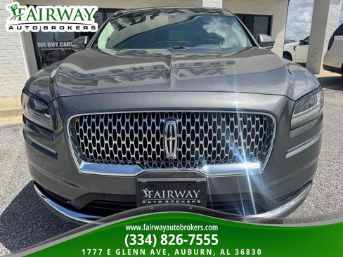 Used 2022 Lincoln Nautilus Reserve w/ Equipment Group 201A FWD image 3