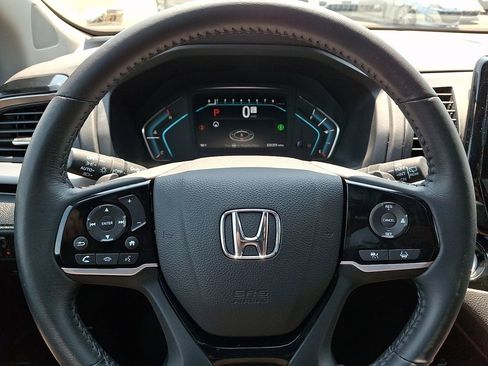 Used 2023 Honda Odyssey Touring image 20