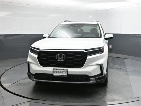 New 2025 Honda Pilot Touring image 30