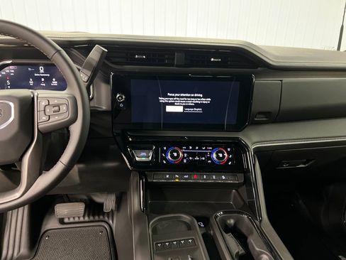 New 2026 GMC Sierra 2500 AT4X AWD/4WD image 19