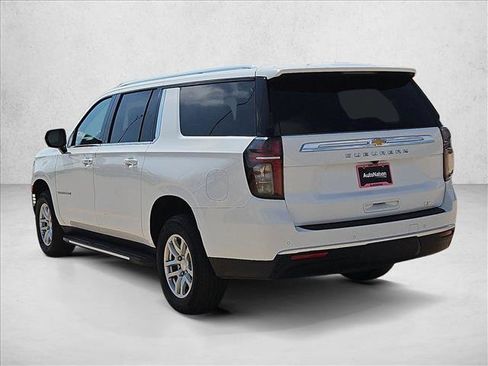 Certified 2024 Chevrolet Suburban LT AWD/4WD image 8
