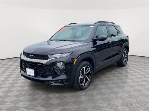 Used 2023 Chevrolet TrailBlazer RS w/ Convenience Package AWD/4WD image 3