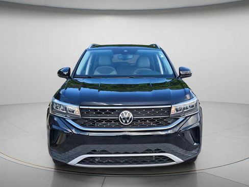 Certified 2022 Volkswagen Taos SE w/ IQ.Drive SE Package FWD image 5