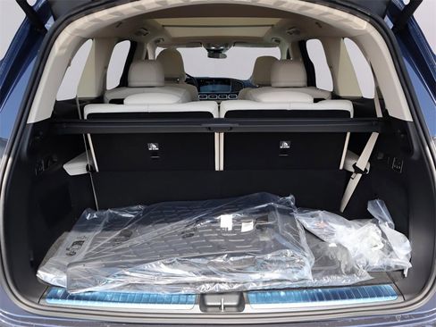New 2026 Mercedes-Benz GLS 450 4MATIC image 19
