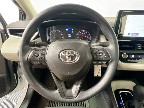 New 2025 Toyota Corolla LE image 17