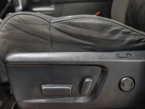 Used 2017 Toyota Tundra SR5 image 30