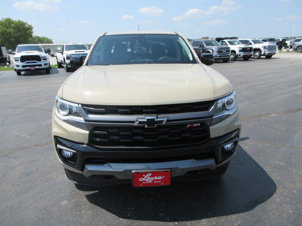Used 2022 Chevrolet Colorado Z71 w/ Safety Package AWD/4WD image 14