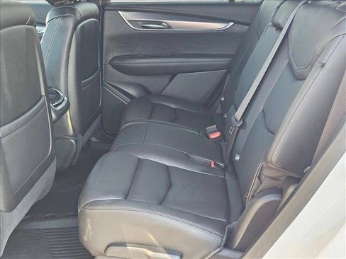Used 2024 Cadillac XT6 Luxury w/ LPO, Floor Liner Package AWD/4WD image 20