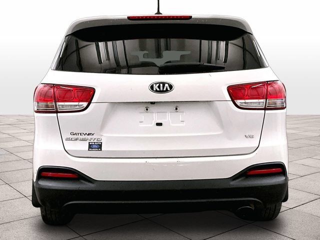 Used 2018 Kia Sorento LX AWD/4WD image 4
