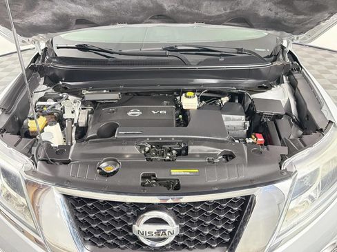 Used 2013 Nissan Pathfinder SV AWD/4WD image 38
