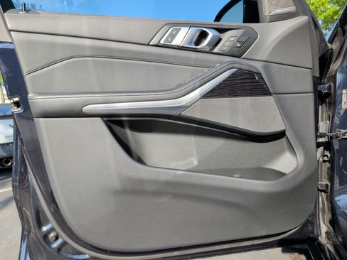 Used 2025 BMW X5 sDrive40i w/ Executive Package RWD image 28