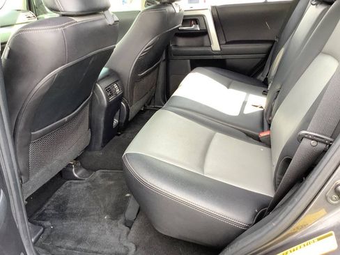 Used 2020 Toyota 4Runner SR5 Premium AWD/4WD image 28