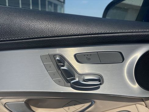 Used 2017 Mercedes-Benz GLC 300 4MATIC image 14