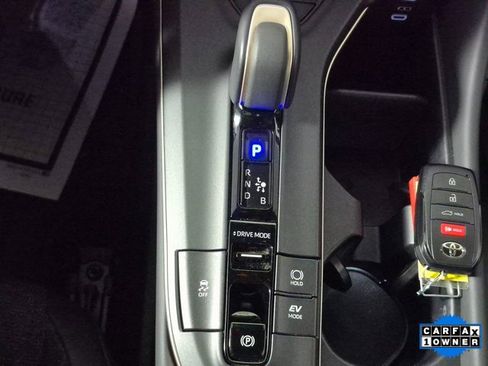 Used 2023 Toyota Crown XLE image 16