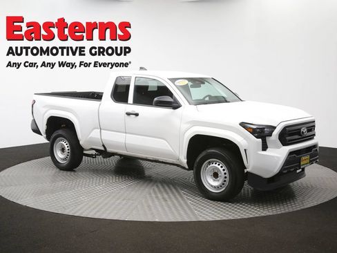 Used 2025 Toyota Tacoma SR RWD image 44