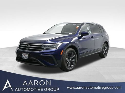 Used 2024 Volkswagen Tiguan SE image 1