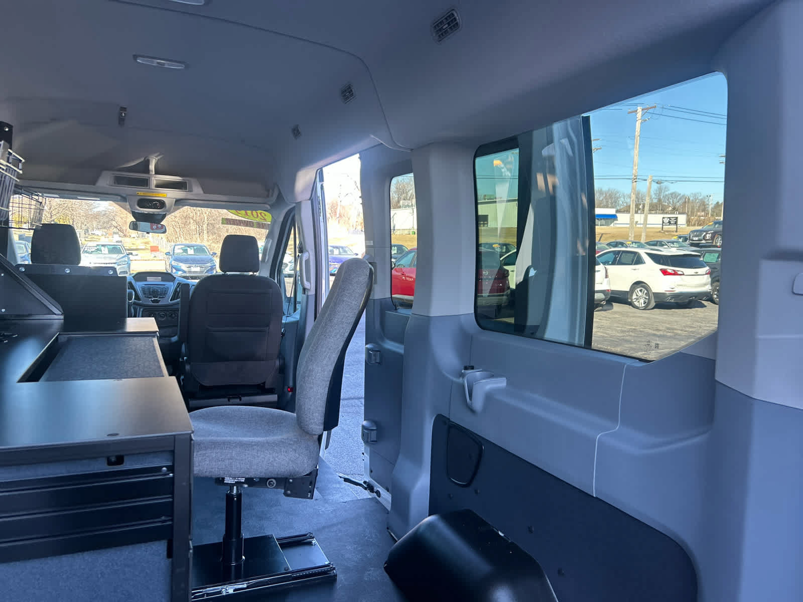 Used 2019 Ford Transit 150 XLT RWD image 22