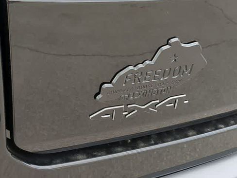 New 2026 Jeep Grand Wagoneer Limited AWD/4WD image 13