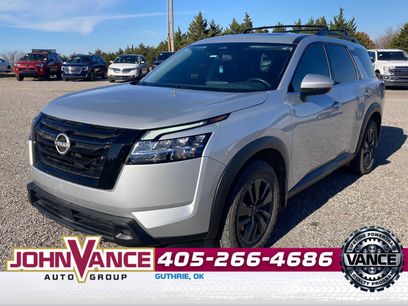 Used 2022 Nissan Pathfinder SV w/ SV Premium Package