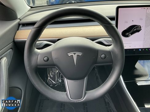 Used 2019 Tesla Model 3 Performance image 37