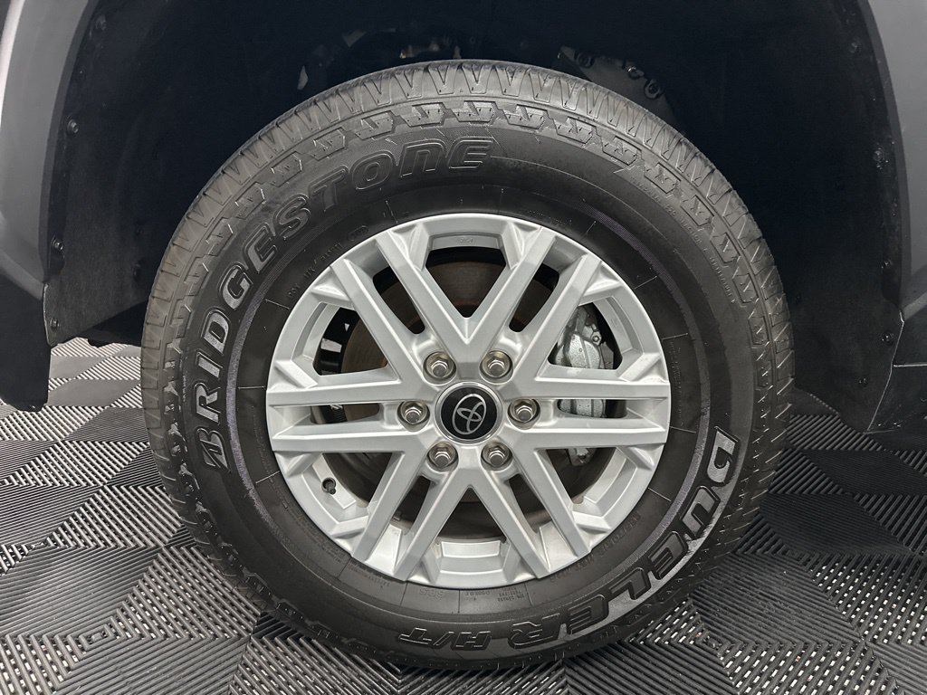 Used 2024 Toyota Tundra SR5 w/ SR5 Convenience Package AWD/4WD image 34