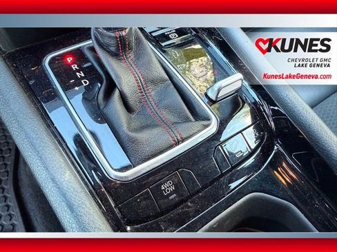 Used 2025 Jeep Compass Trailhawk image 32