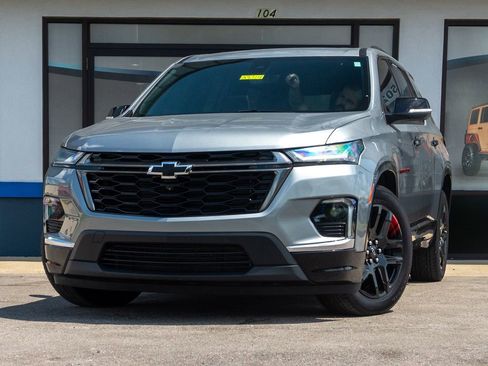 Used 2023 Chevrolet Traverse Premier w/ Redline Edition image 10