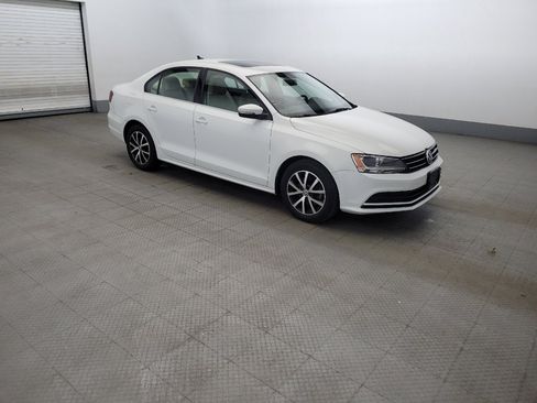 Used 2017 Volkswagen Jetta SE FWD image 11