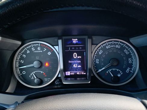 Used 2021 Toyota Tacoma SR5 image 18