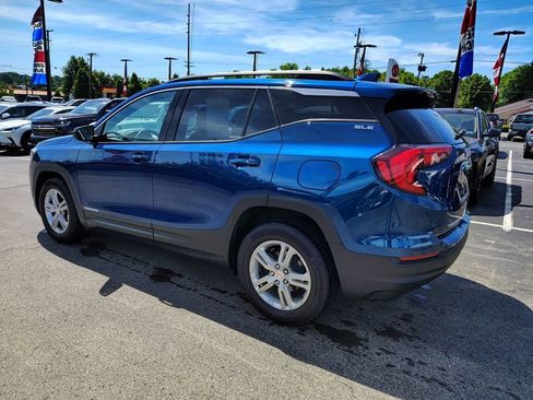 Used 2020 GMC Terrain SLE w/ Driver Convenience Package FWD image 6