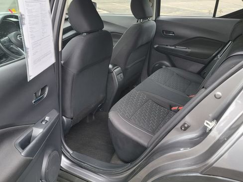 Used 2024 Nissan Kicks SV FWD image 25